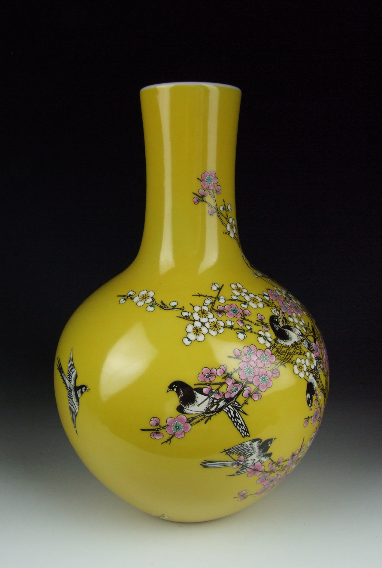 Chinese Antique Yellow Glazed Porcelain Vase w Flower and Bird eBay