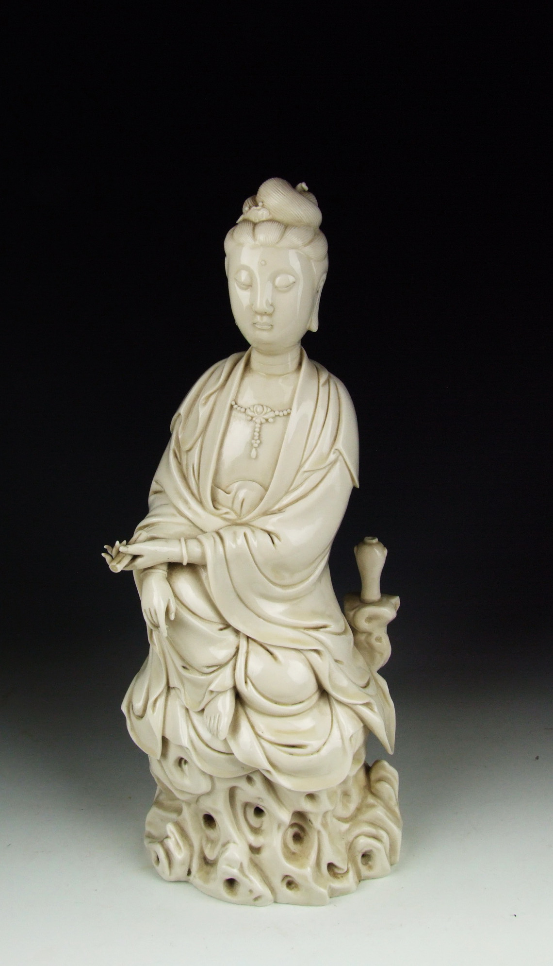 MING DYNASTY DEHUA WARE PORCELAIN KUANYIN BUDDHA STATUE | eBay